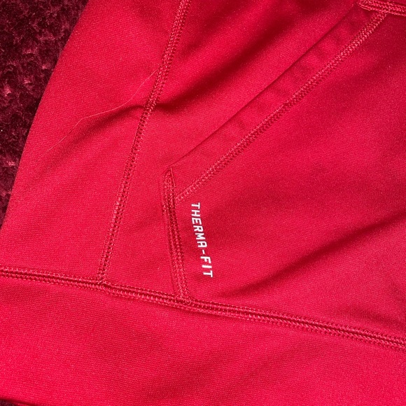 NIKE red therma fit jacket - Picture 4 of 5
